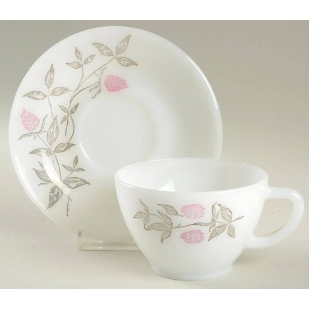 7 sets Vintage Federal Glass Milk Glass Clover Blossom cups and saucers